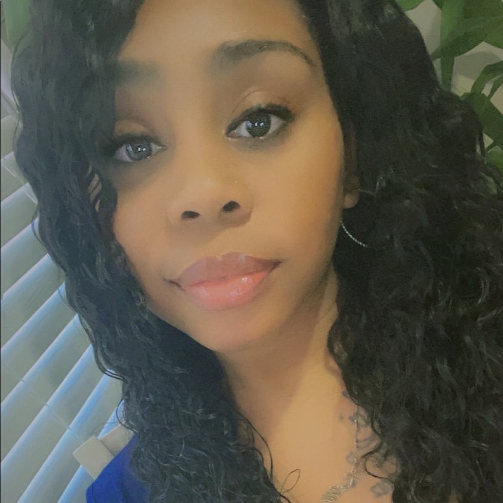 Meet your Posher, Kiara